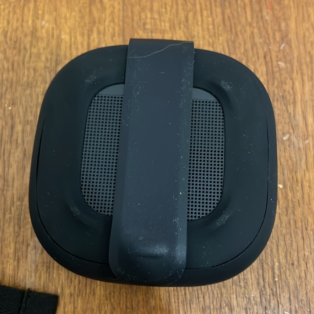 Bose Micro Soundlink Speaker - Picture 7 of 15